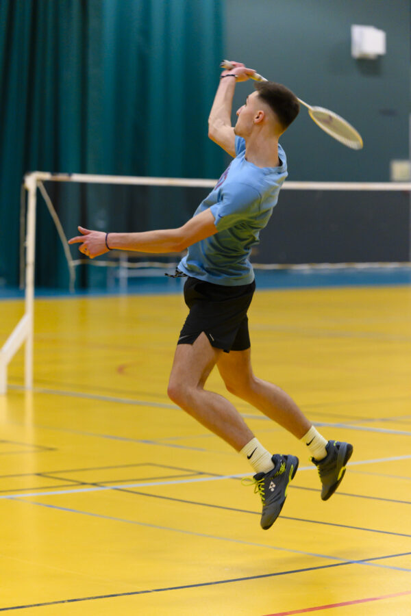 Badminton enfants et adultes loisir et compétition -Club Omnisports Courcouronnes COC Evry