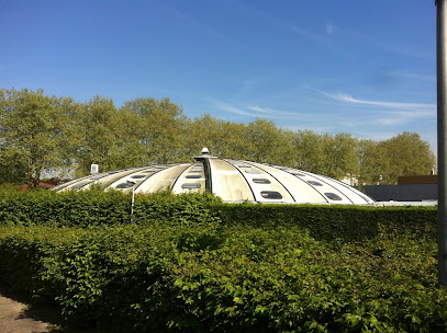 Infrastructure gymnase et complexe sportif site d'entrainements du Club Omnisports Courcouronnes COC